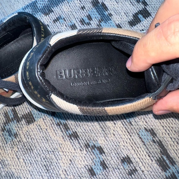 Burberry sneakers size 5 - Picture 5 of 7
